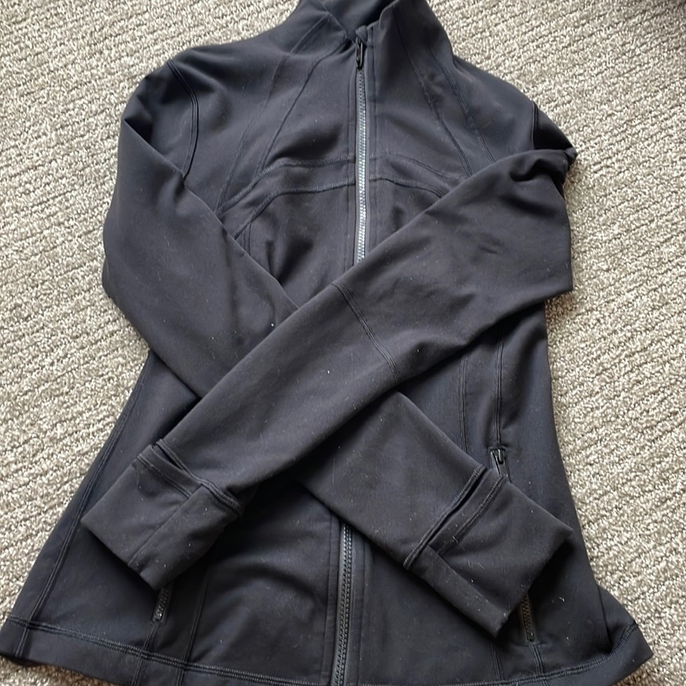 LULULEMON DEFINE JACKET🐆